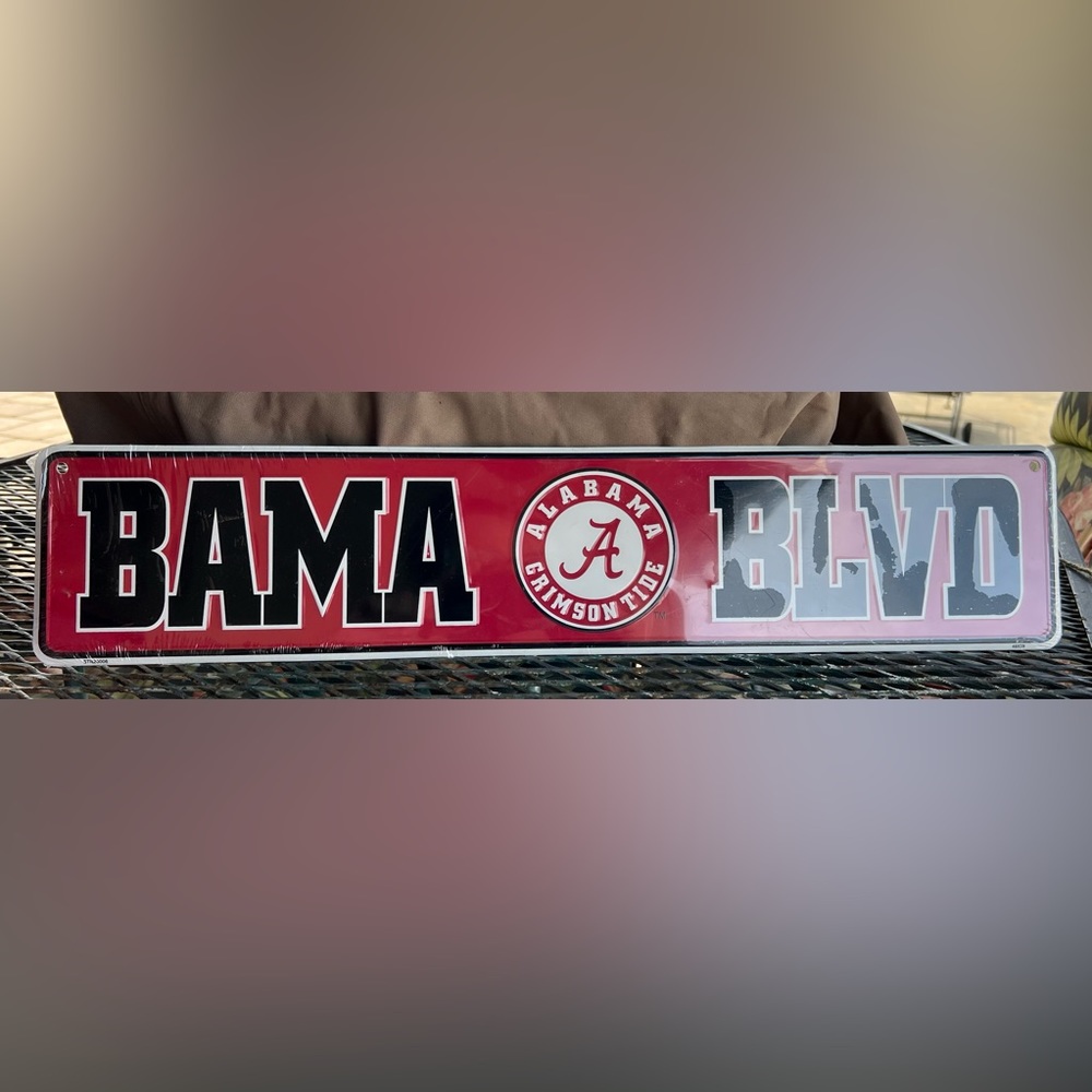 Alabama “Bama Blvd” street sign